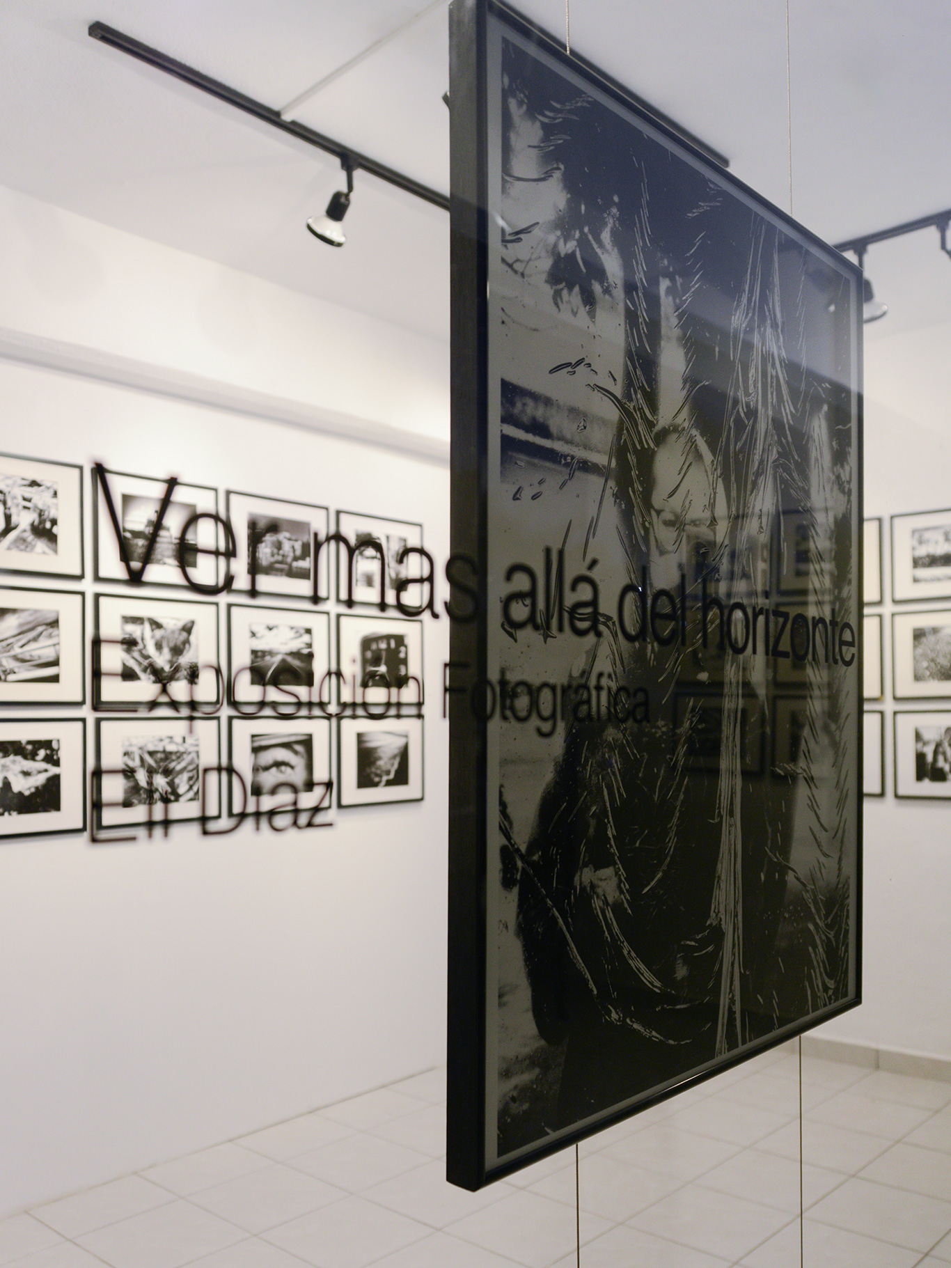 e-cromatica-gallery-installation-view